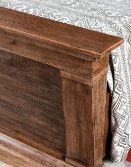 TX Corbel Wooden Bed