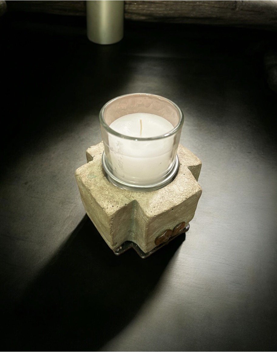 Cruz Piedra Votive