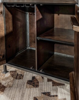 Gentlemen's Retro Bar