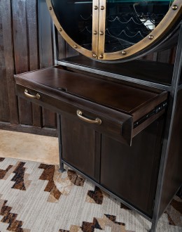 Gentlemen's Retro Bar