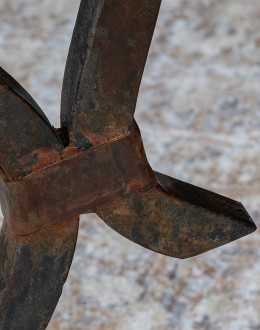 Sandstone Travertine Round Dining Table