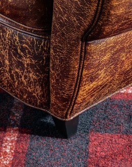 Classic Leather Cigar Chair Classic Leather Cigar Chair