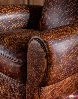 Classic Leather Cigar Chair Classic Leather Cigar Chair