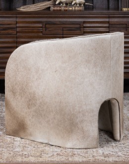 Dallas Blonde Cowhide Chair Dallas Blonde Cowhide Chair