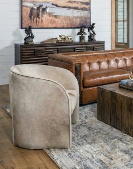 Dallas Blonde Cowhide Chair Dallas Blonde Cowhide Chair