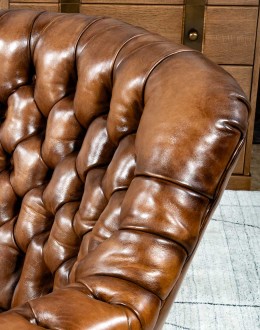 Winchester Tufted Lounge Chair 5501 tavern chair