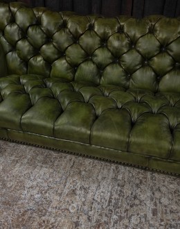 Daphne Chesterfield Sofa Daphne Chesterfield Sofa