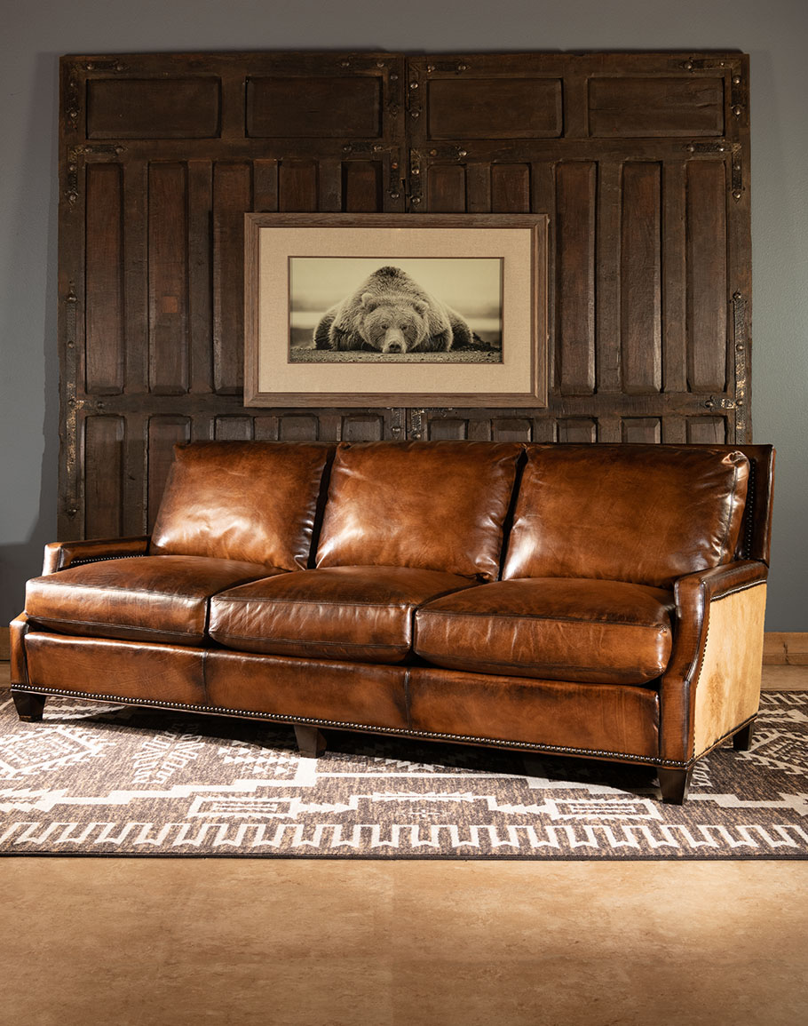 Definición Continuo Maestro Jericho Leather Sofa | Fine Furniture | Adobe Interiors