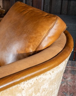 Horseshoe Leather Swivel Chair