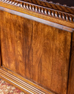 Wrangler Ranch Executive Desk