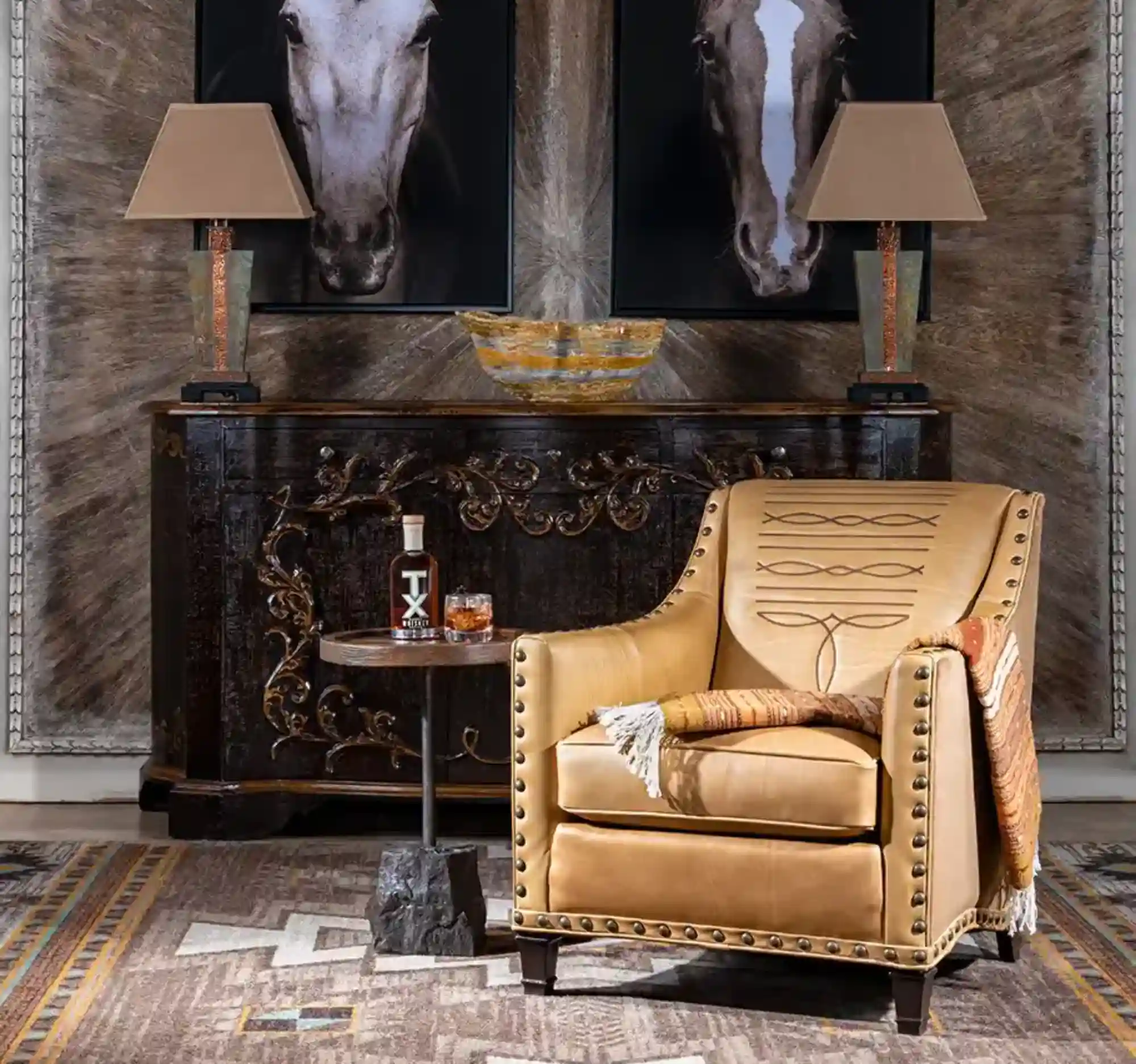Why Comfortable Leather Accent Chairs Are a Must Have for Living Rooms