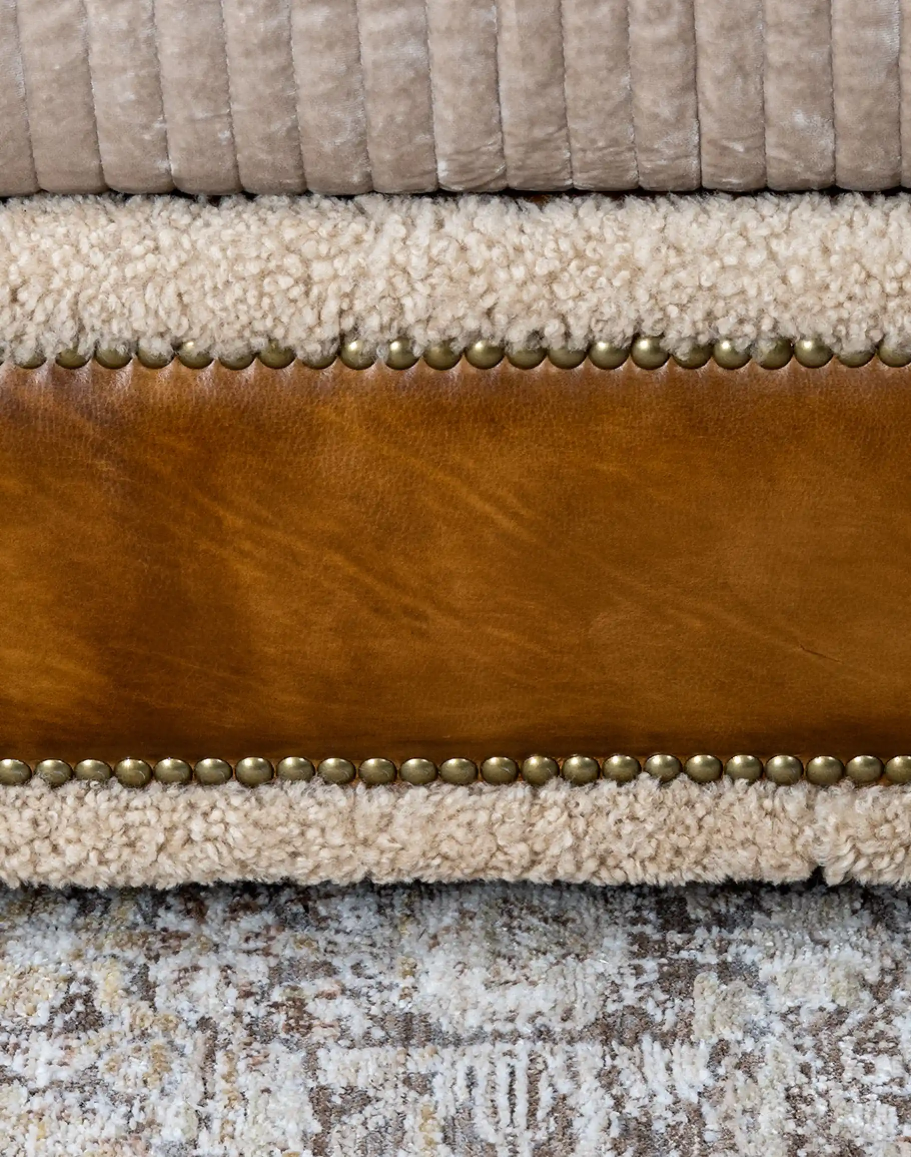 Berne Leather Bed - Image 12