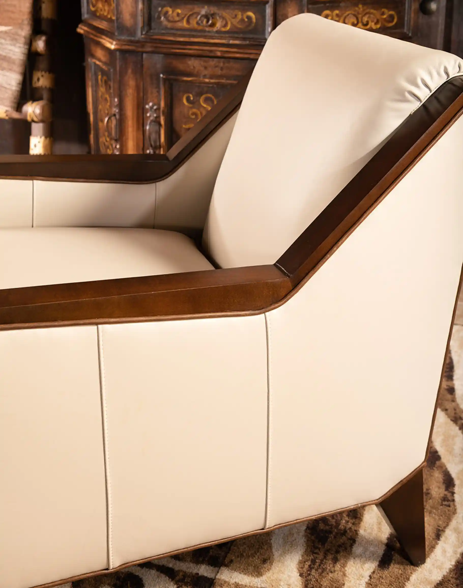 Hollywood Leather Chair - Image 4