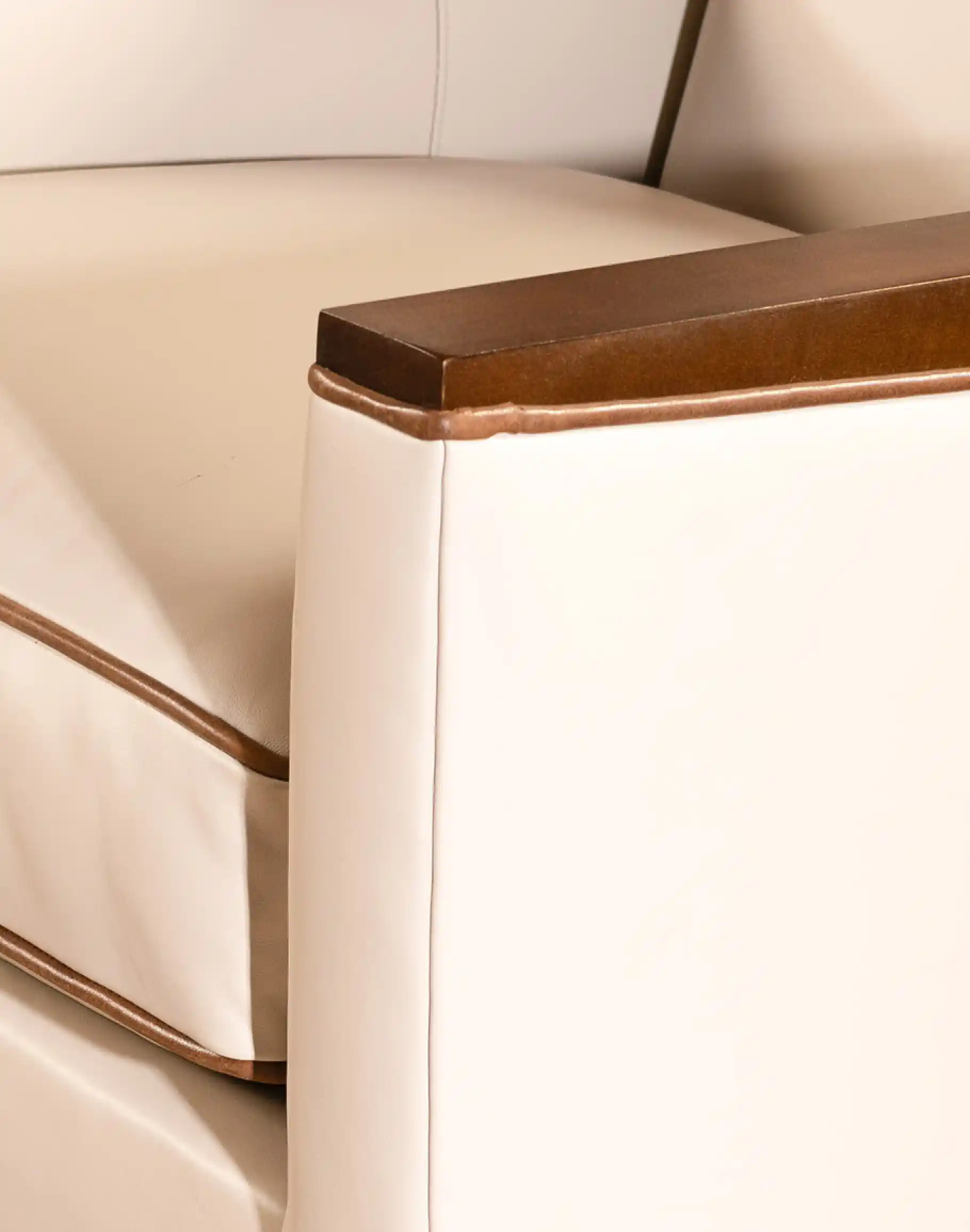 Hollywood Leather Chair - Image 6